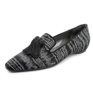 Stuart Weitzman Tasstrio Loafers
